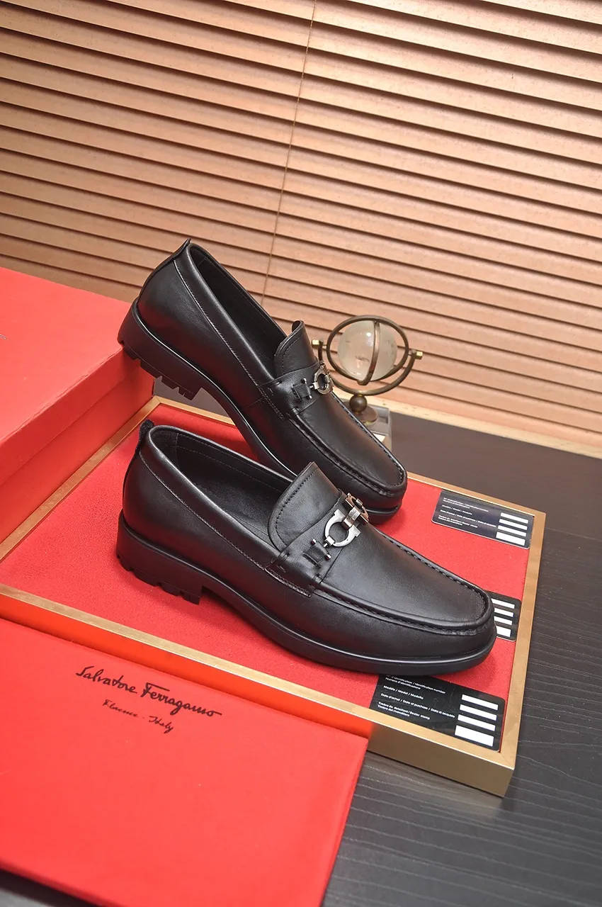Men's shoes 💰560💶[Ferragamo/Ferragamu] (high-end Niuli) New 🍀 Ferragamo* - top version Ferragamo's classic formal leather shoes! Made of imported original cowhide, the inner top layer is comfortable cowhide lining! Original wear-resistant rubber outsole! High quality products! Code number 38-45 (45 customized)